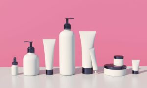 Featured image for the custom pp plastic skincare packaging set guide