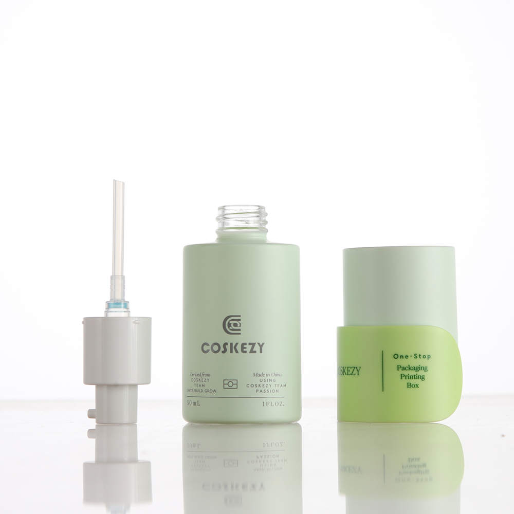 Mint Green Luxurious Cosmetic Glass Bottle Set for Skincare - الصورة 7
